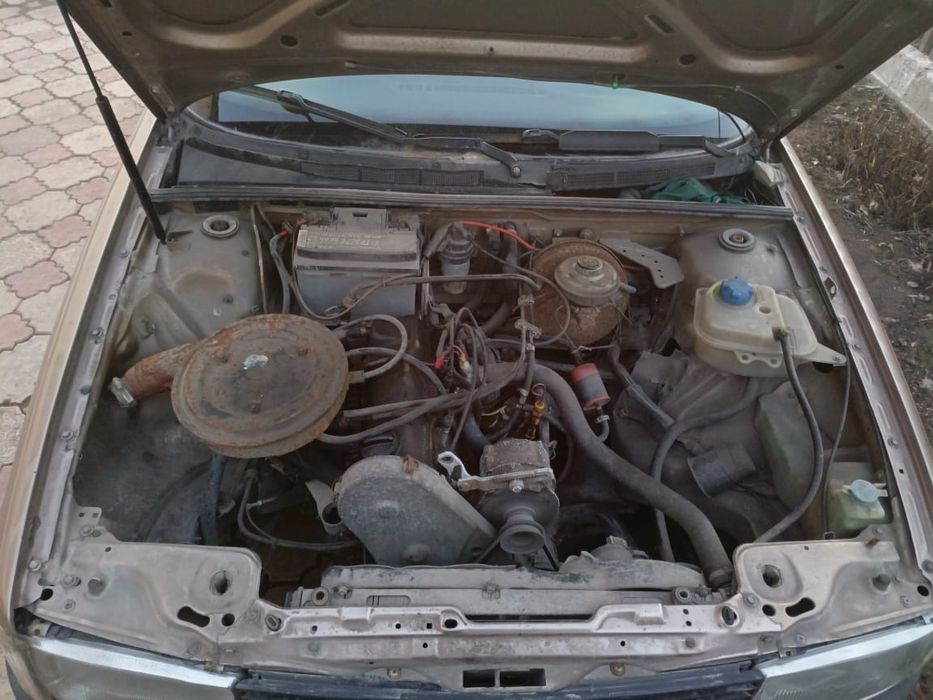 Продам машину audi 80
