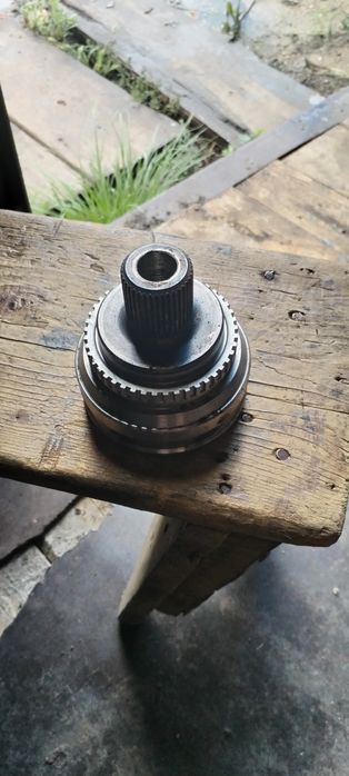 Продам наружнюю гранату ауди 100 с 4