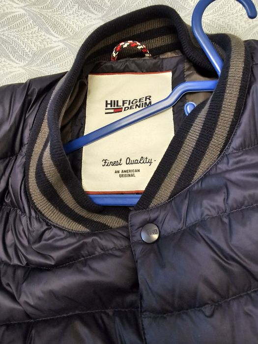 Geaca bomber de puf tommy