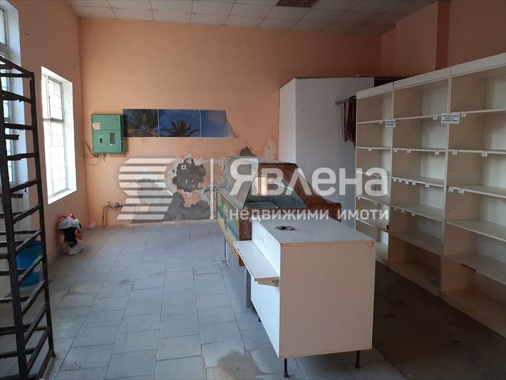 Продава се Магазин в Ямбол, Каргон - 200 кв.м за 384 €/кв.м - Снимка #2