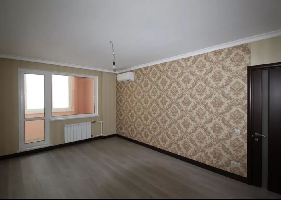 Поклейка обоев  и левкас