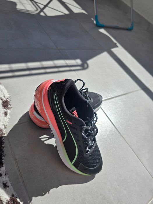 Маратонки Puma.Pазмер 37,5