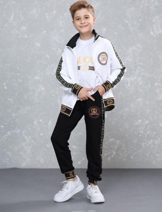 Treninguri 3 piese copii/model nou,logo brodat,pantaloni+jacheta+bluza