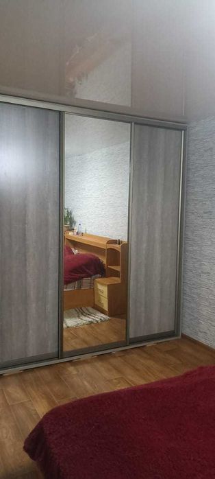 Сдам комнату в трехкомнатной