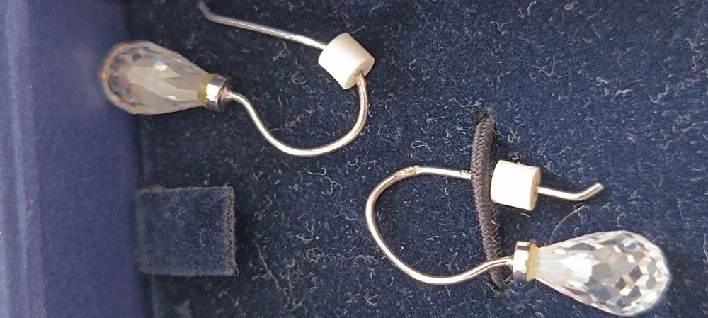 Нежни сребърни обеци Swarovski