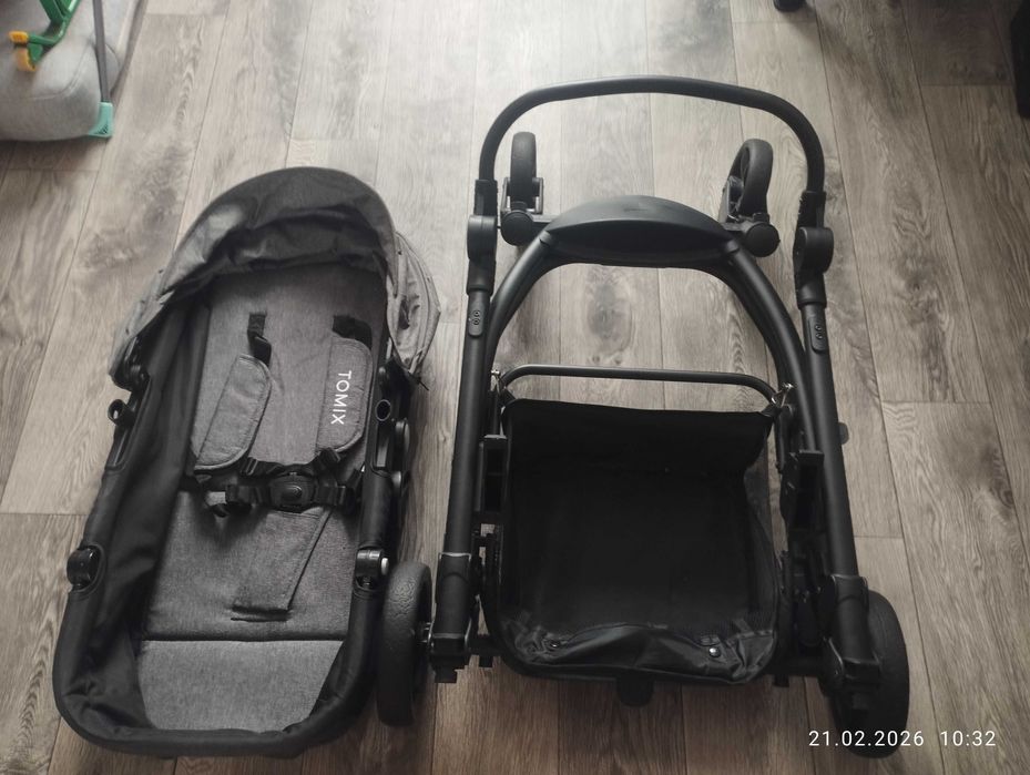 Коляска детская б/у Tomix модель sandy