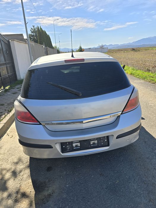 Usa dreapta stanga,capac motor,bara stabilizatoare opel astra h 1.9