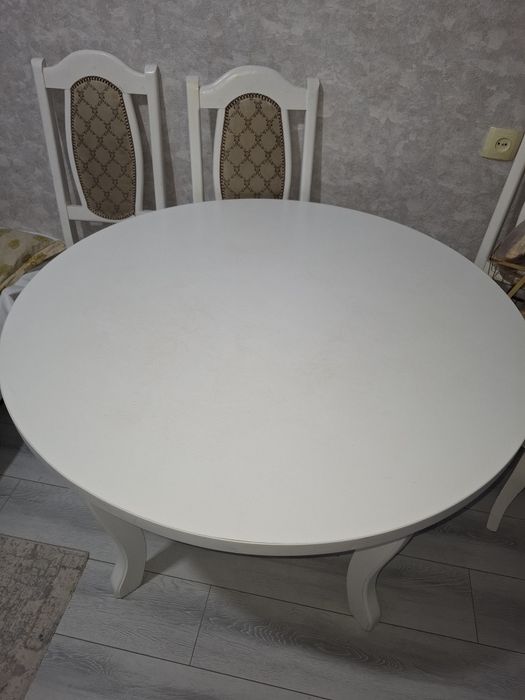 Продам круглый стол