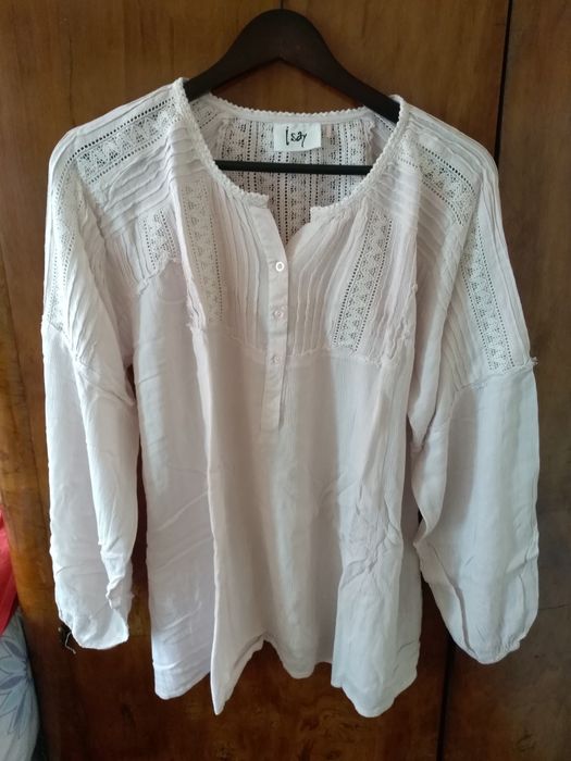 Vând bluze noi tip ie