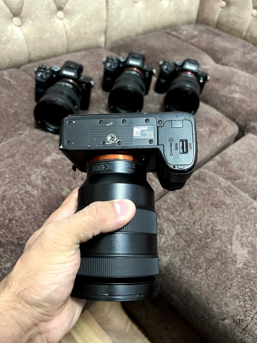 Sony A 7 lll sotiladi. Srochnaa
