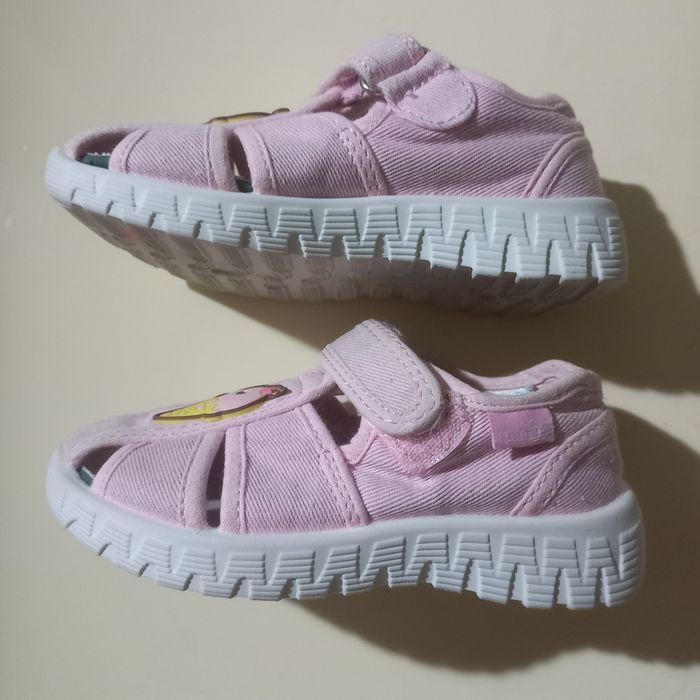 Сандалики для девочки 23 р