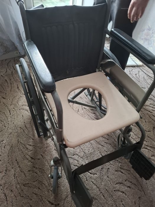 Инвалидное кресло