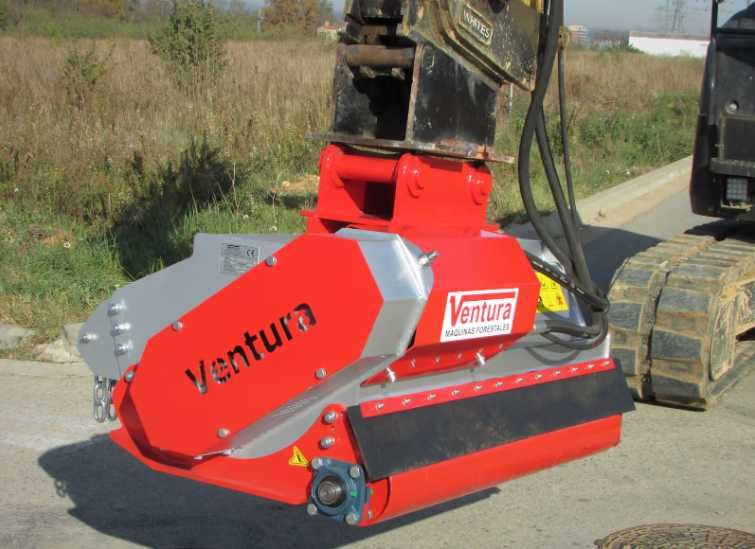 Tocator de resturi vegetale pt excavator VENTURA TOCATINS