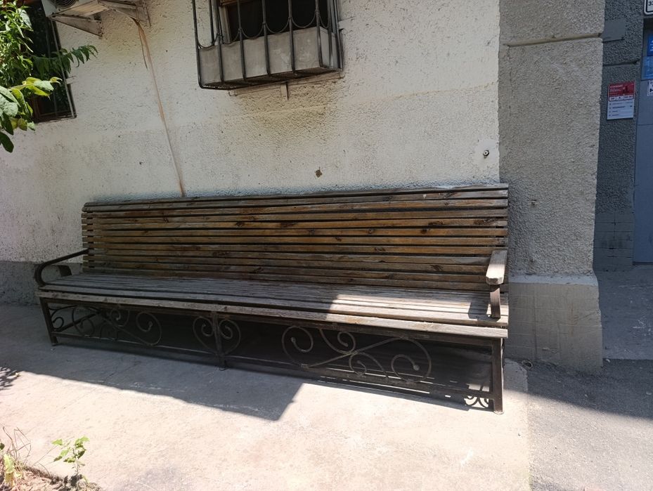Продается скамейка.