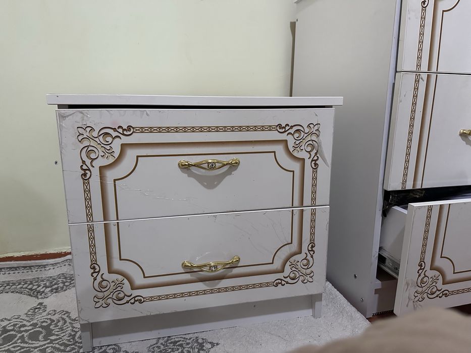 Спальный гарнитур