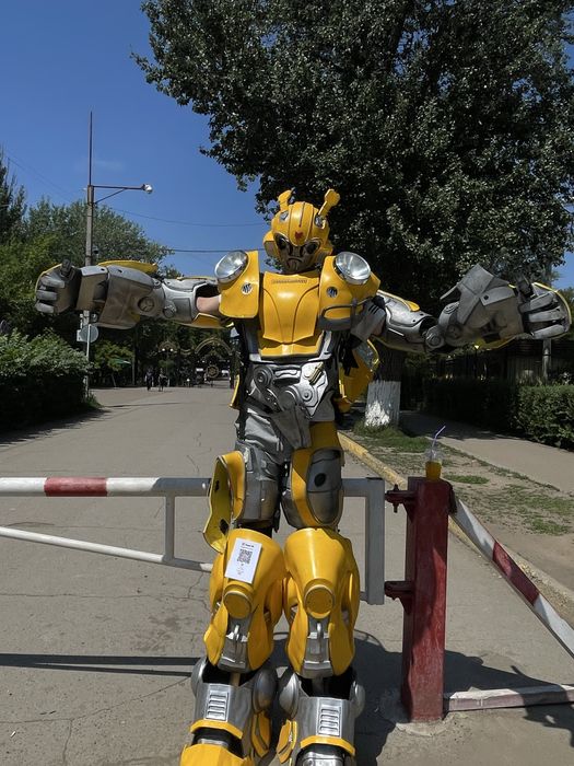 Трансформер бамблби