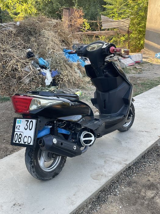 Продам мопед м8 про