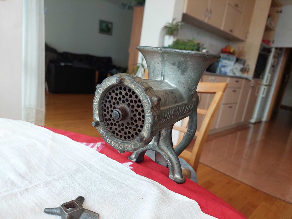 месомелачка и стари шишета