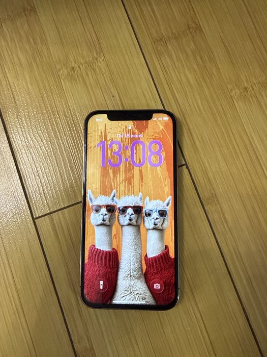 Iphone 12 pro продаю