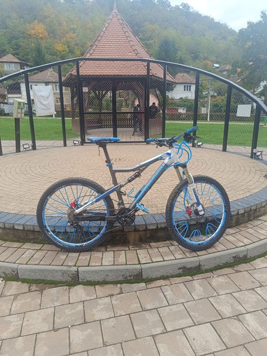Bicicleta enduro Bergamont