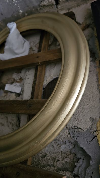 Продавам гипсова дъга