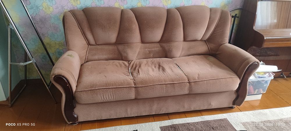 Продам диван и кресла