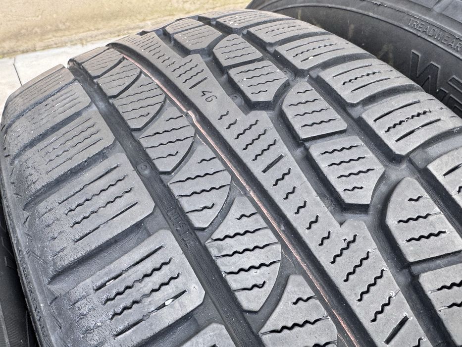 215/60/R17 Nokian WR 4бр зимни