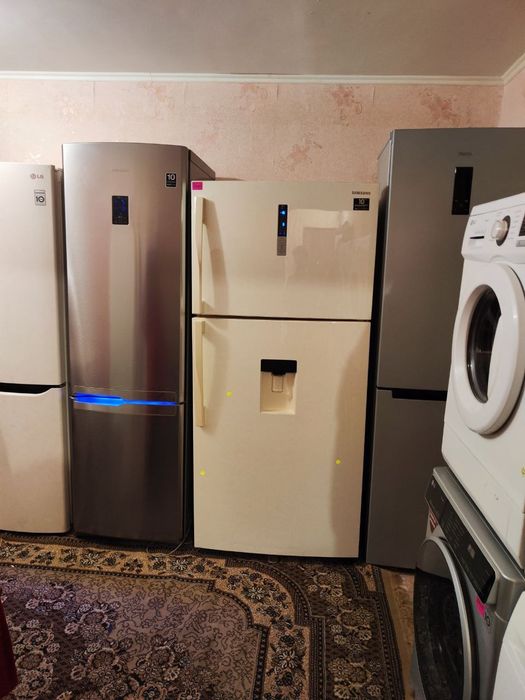 Холодльник в хорошем состояний