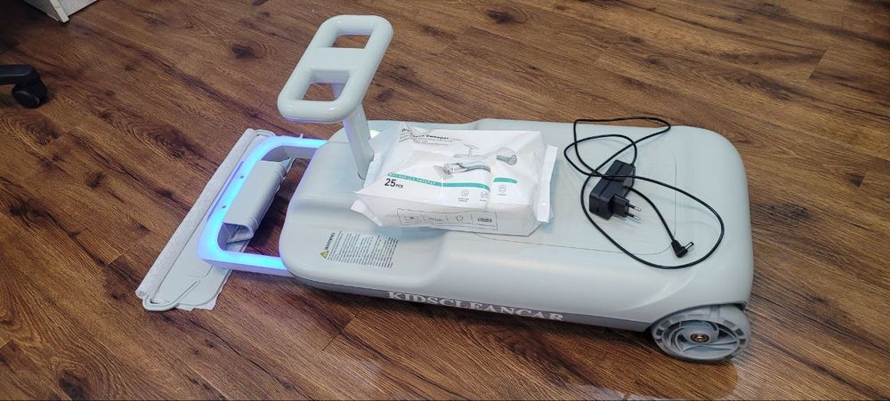 Машина детская для уборки  Kids Clean Car