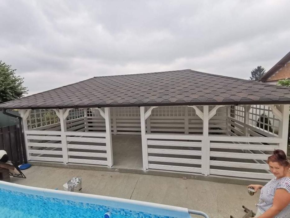 Foișor, terasa cabanuța de lemn.