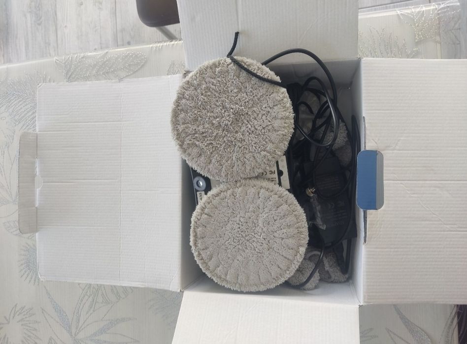 Robot geamuri inteligent