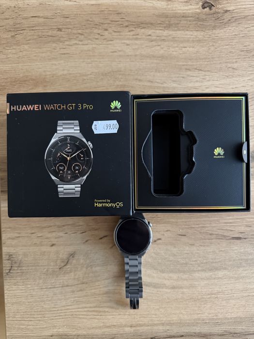 Huawei watch Gt 3 Pro  titanium strap.