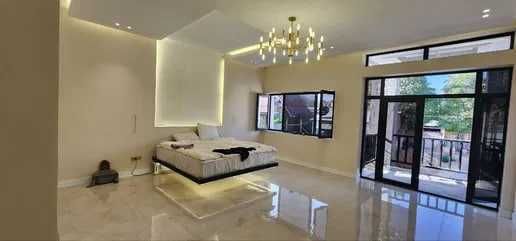 Под ресторан, гостиница, дом и т.д. Яшнабад (ул.Сулола)