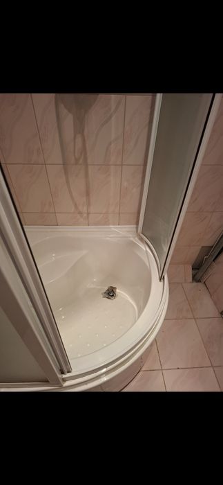 Душевая кабина...