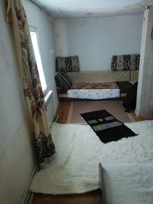 Комната во времянке в районе Сайран