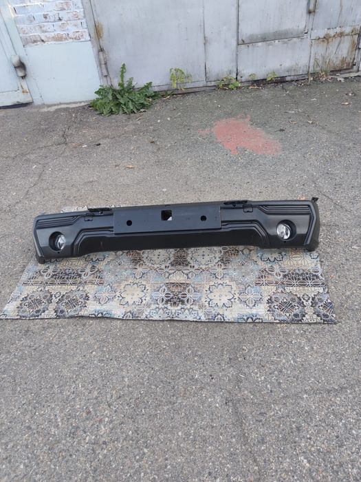 Продам бампера на Ниву