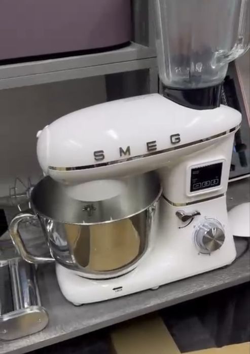 SMEG кухонная машина 5в1