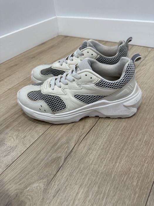 Кроссовки Zara 34 размер
