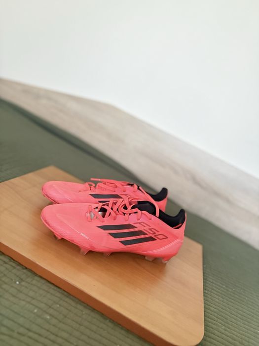 Бутонки puma future номер 43 и  addidas f 50 номер 42/50