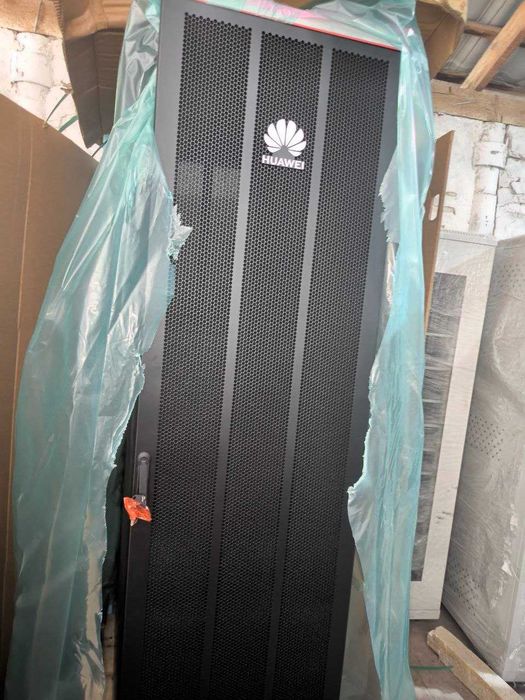 Серверные шкафы фабричные HUAWEI 42U глубиной -120 см в упаковке