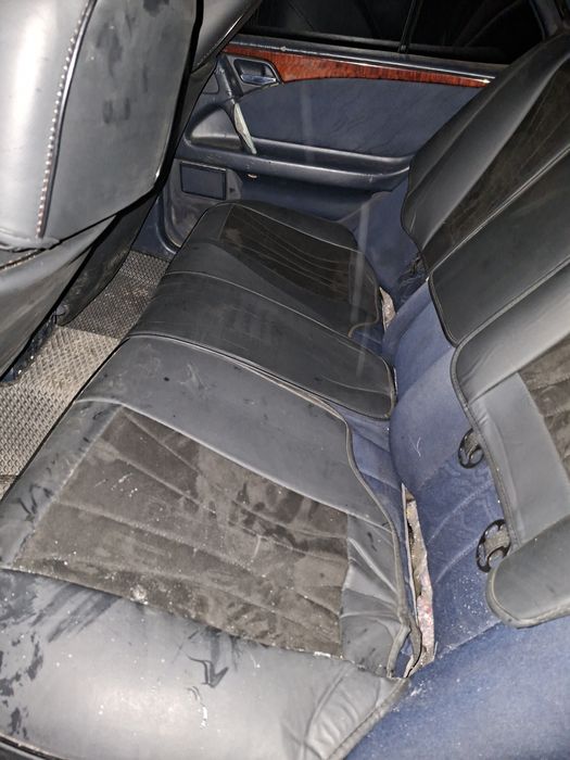 Мерседес бенс 210