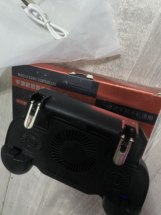 Джостик для телефона PUBG sr