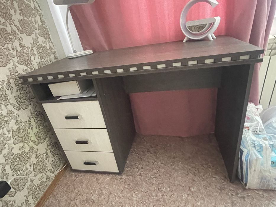 Компьютерный столик