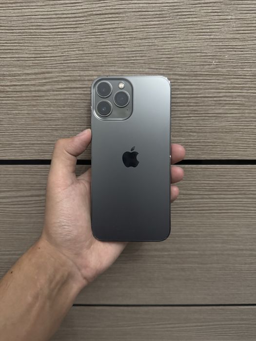 Айфон 13 про Макс в идеальном состоянии