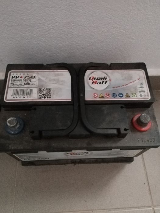 baterie acumularor auto  75 ah cu 760 pornire stare perfect a
