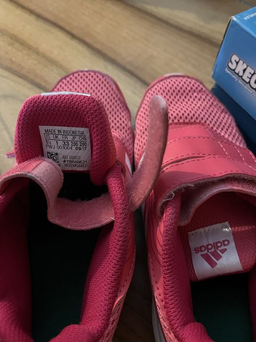 Adidas skechers m 33