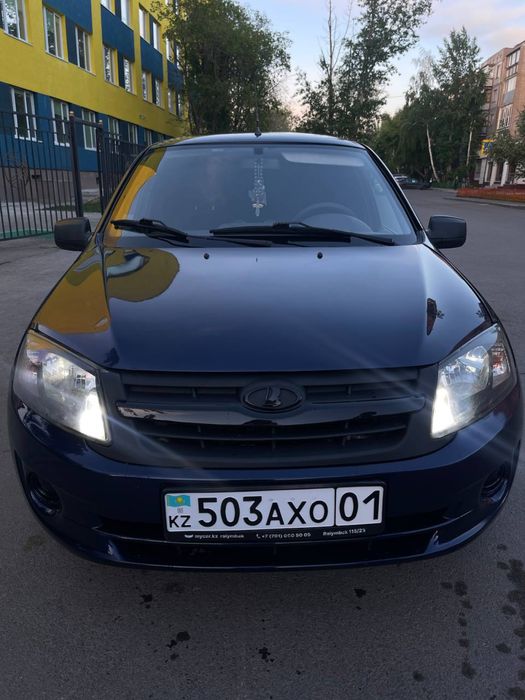 Лада GRANTA 2012 года