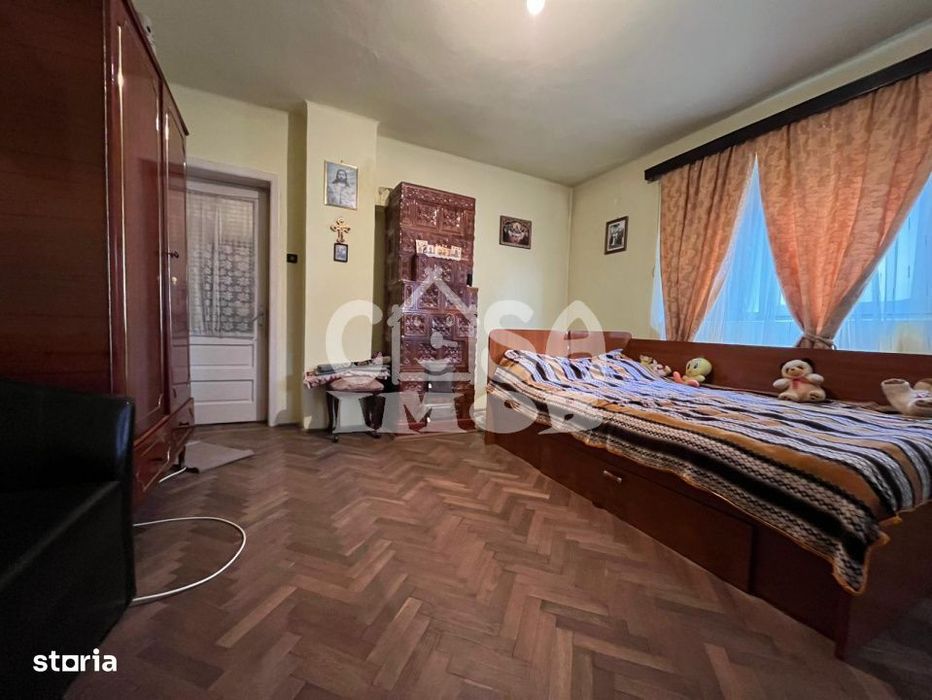 Casa P+1 cu teren 980 mp curte si gradina aproape de gara Gaesti