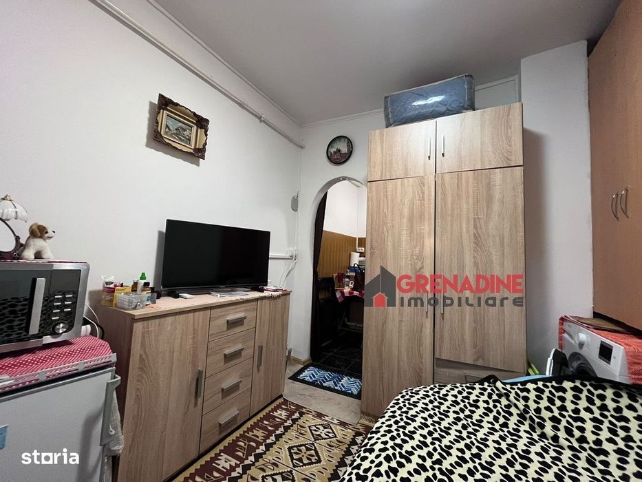 Garsoniera cu Baie Proprie - 12 mp Renovata - Zona Astra