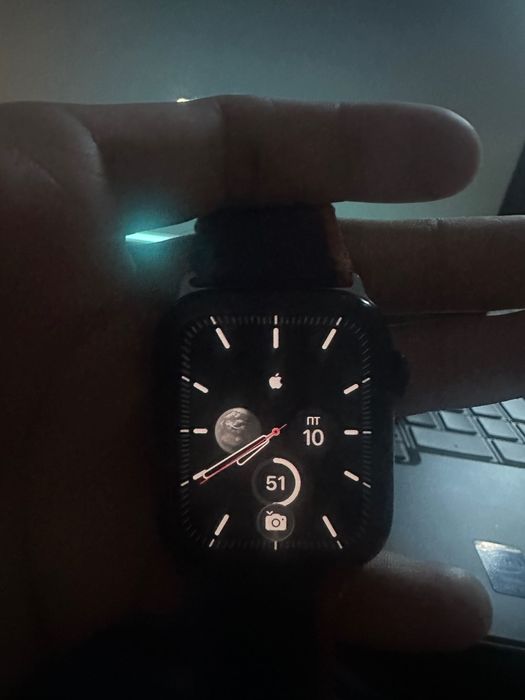 Apple Watch SE 2 44mm